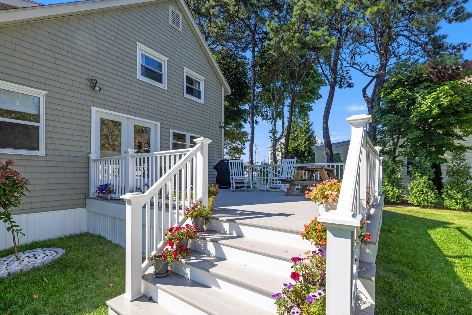 Pine Point Beach House With Deck, Fire Pit & Porch Scarborough Exterior photo